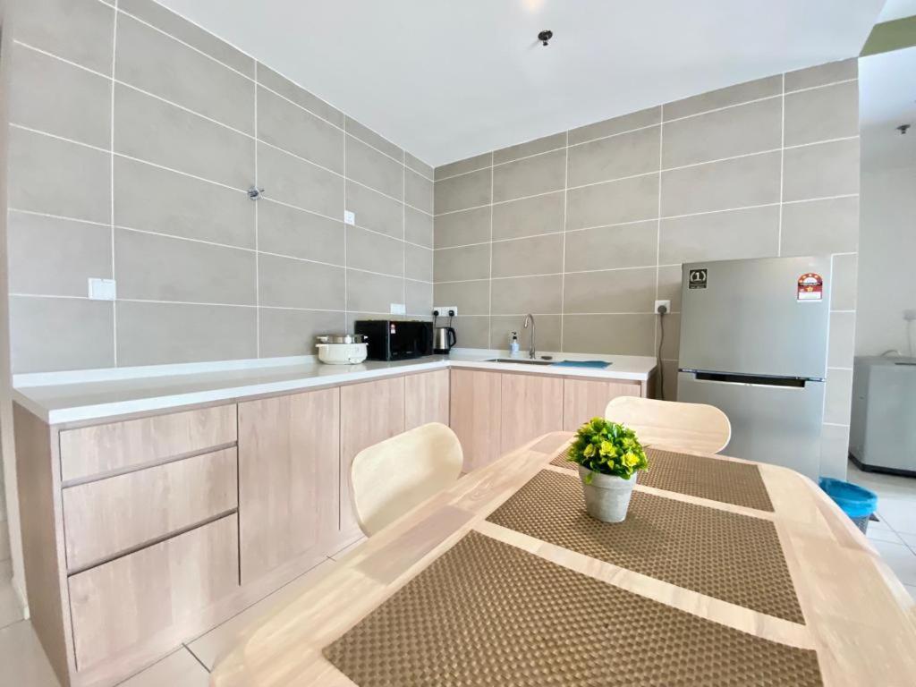 Sunway Onsen Hotspring Suite: Theme Park View For 8 *