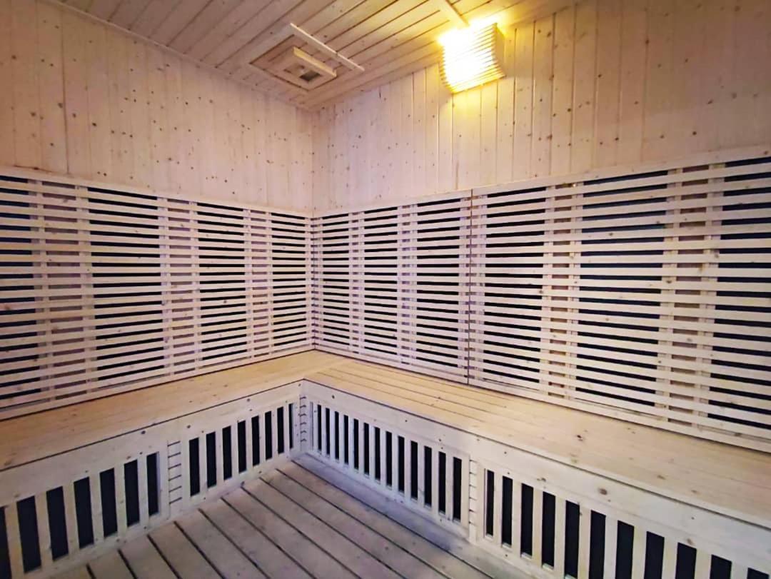Apartment Sunway Onsen Hotspring Suite: Theme Park View For 8 Ipoh
